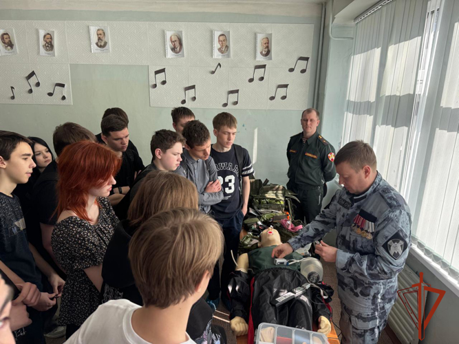 Росгвардия провела патриотический форум для школьников  Новосибирской области
