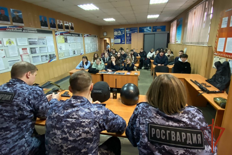 Будущие юристы пройдут практику в подразделениях вневедомственной охраны Росгвардии по Новосибирской области