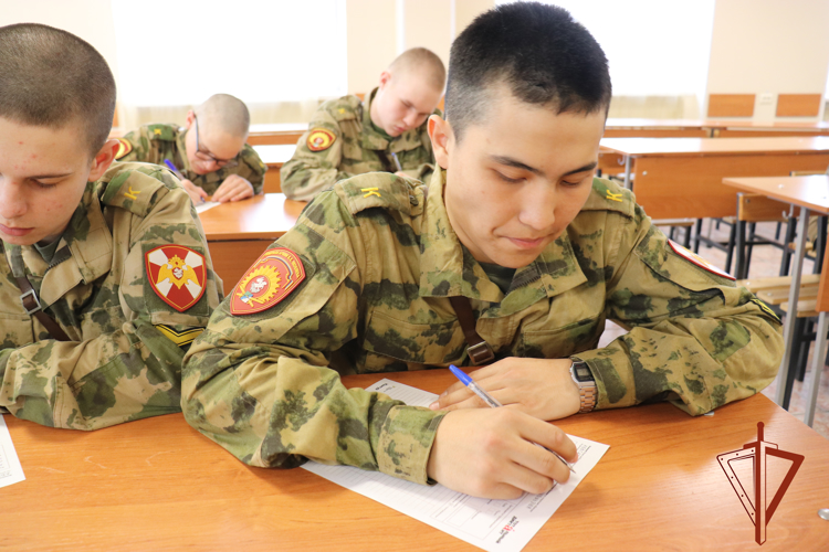 Курсанты Новосибирского военного института Росгвардии написали «Тотальный диктант»