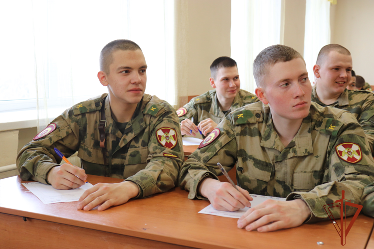 Курсанты Новосибирского военного института Росгвардии написали «Тотальный диктант»