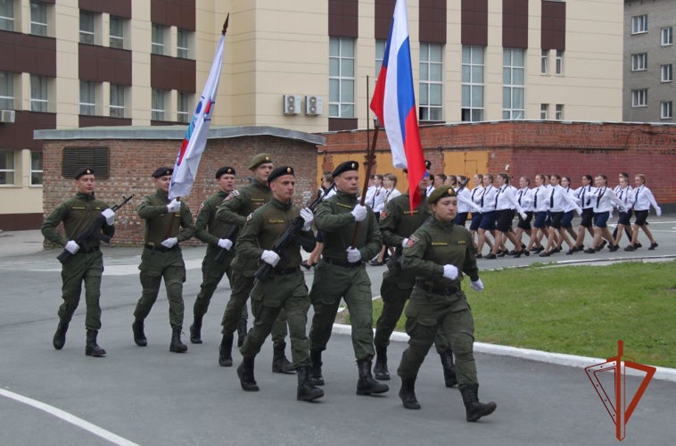 Заместитель начальника Управления вневедомственной охраны Росгвардии по Новосибирской области принял участие в церемонии приведения к Присяге