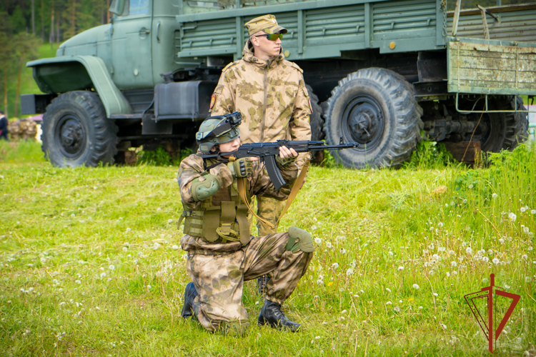 В Новосибирском военном институте Росгвардии прошёл региональный финал игры «Зарница 2.0»