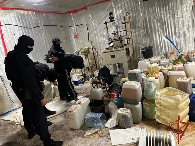 Бойцы спецназа Росгвардии ликвидировали подпольную нарколабораторию в  Новосибирской области 