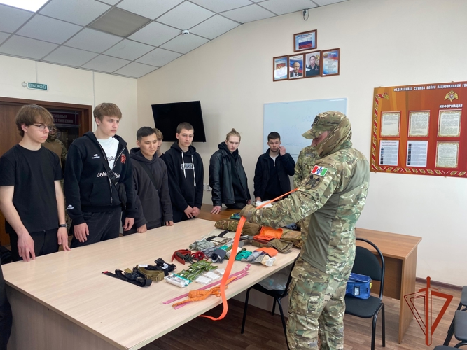 День открытых дверей прошёл в новосибирском СОБР Росгвардии