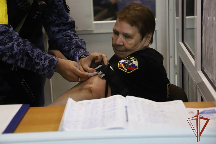 В Новосибирске проходят учения по обеспечению безопасности на объектах образования