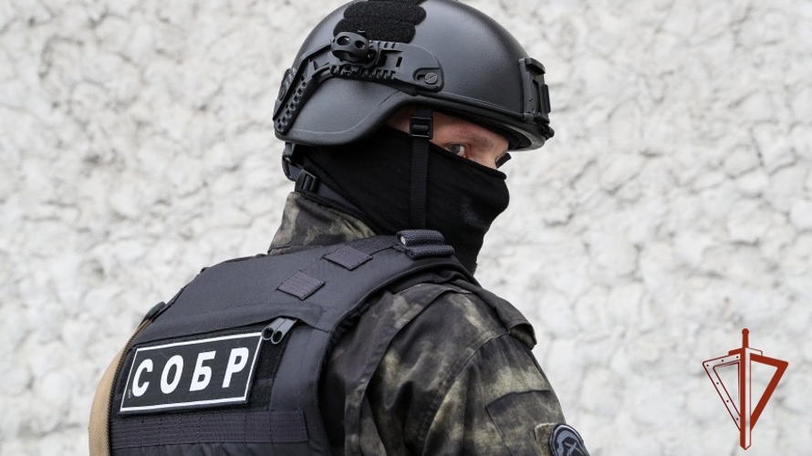 При содействии спецназа Росгвардии в Новосибирской области задержаны 17 нелегальных мигрантов