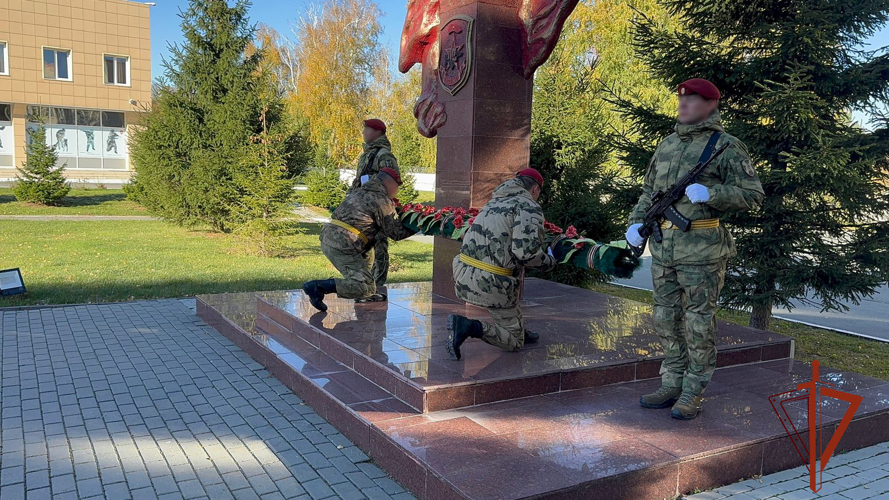 В отряде спецназа «Ермак» Росгвардии почтили память погибших военнослужащих