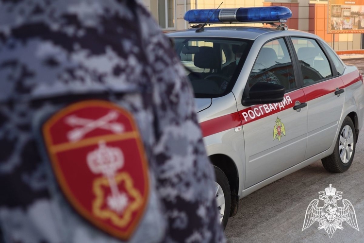 В Новосибирске патруль Росгвардии задержал подозреваемого в краже из магазина