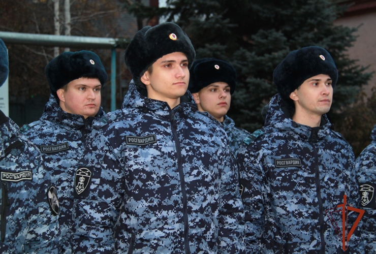 В Новосибирске состоялись мероприятия, посвященные Дню образования подразделений вневедомственной охраны Росгвардии 