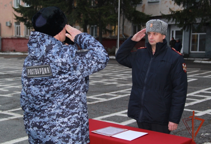 В Новосибирске состоялись мероприятия, посвященные Дню образования подразделений вневедомственной охраны Росгвардии 