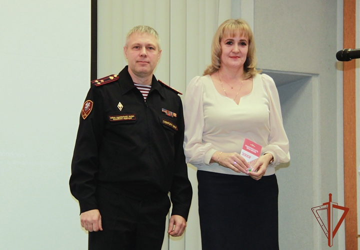 В Новосибирске состоялись мероприятия, посвященные Дню образования подразделений вневедомственной охраны Росгвардии 