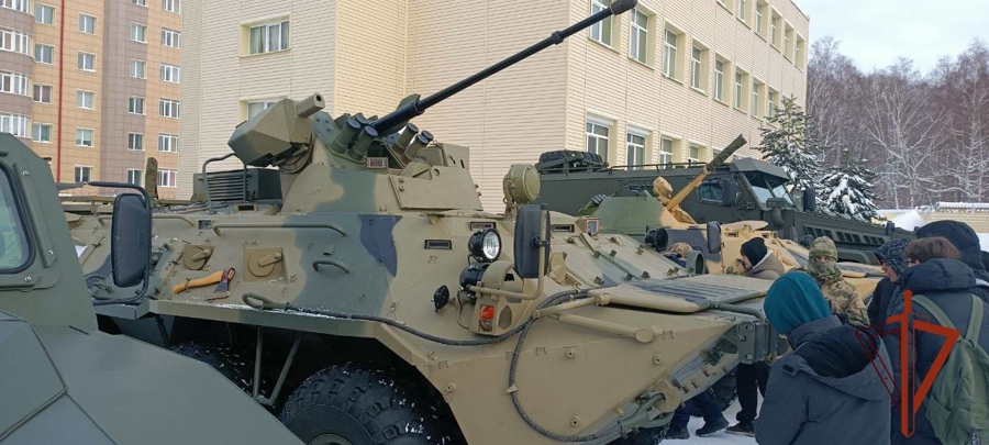 В Новосибирском отряде спецназа Росгвардии «Ермак» прошёл День призывника