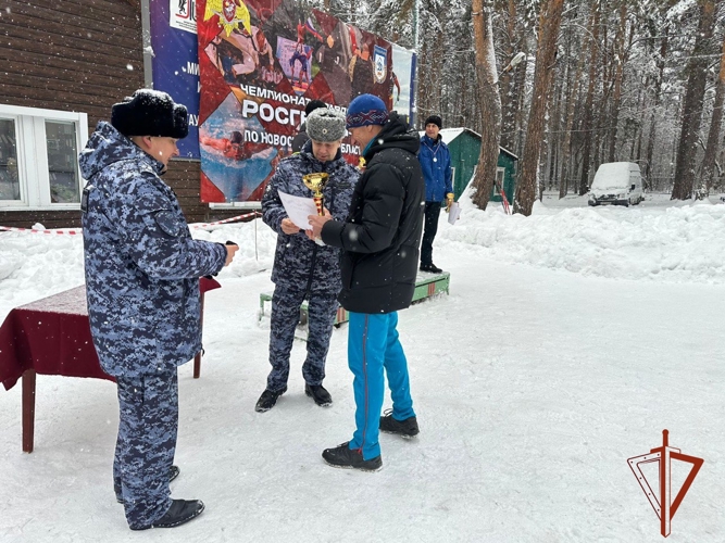 В Новосибирске состоялся Чемпионат по служебному двоеборью среди сотрудников регионального управления Росгвардии