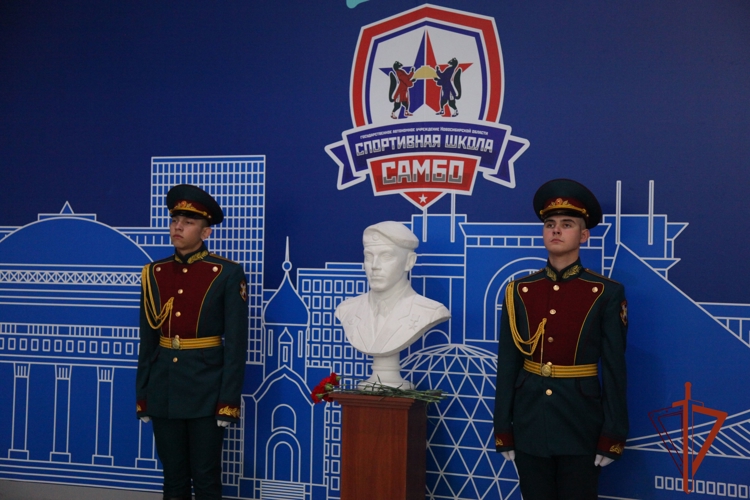Чемпионат по рукопашному бою памяти Героя России Ивана Шелохвостова прошёл в Новосибирске
