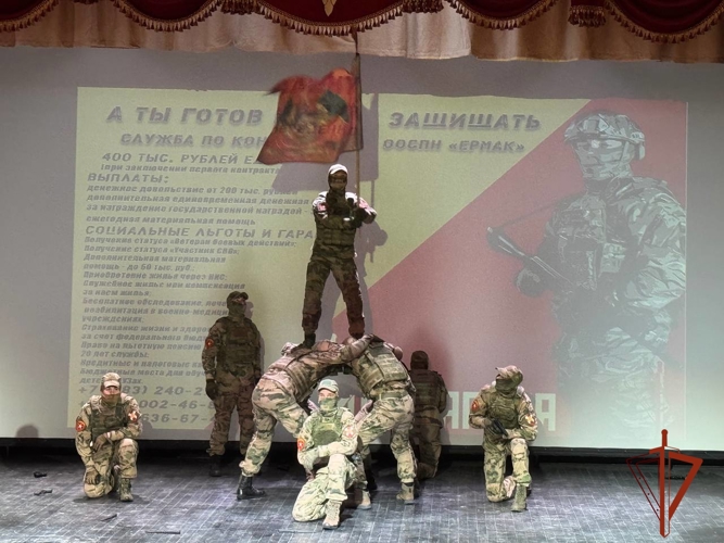В Новосибирском отряде спецназа Росгвардии «Ермак» прошёл День призывника