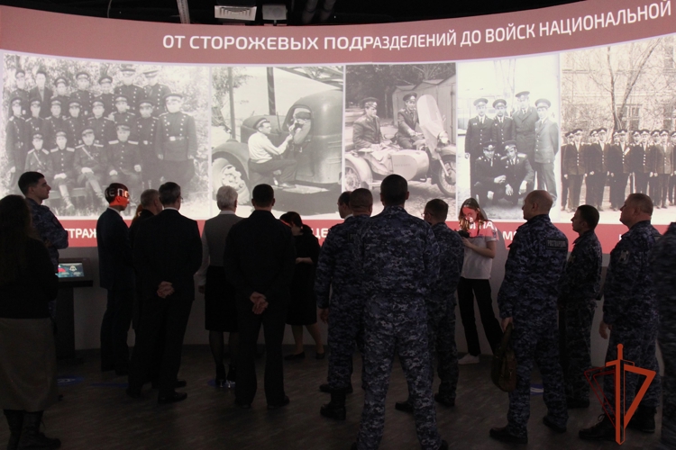 В Новосибирске открылась интерактивная выставка вневедомственной охраны Росгвардии