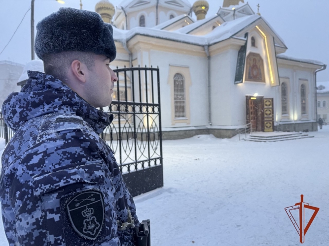 Росгвардия обеспечила правопорядок во время празднования Крещения Господня в столице Сибири