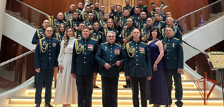 В Новосибирске военные музыканты Росгвардии приняли участие в фестивале «Парад духовых»