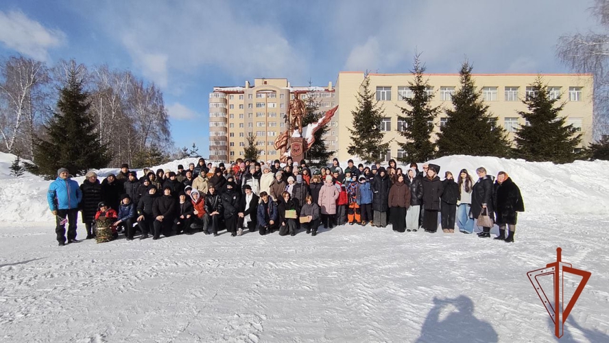 Школьники Новосибирска посетили отряд специального назначения "Ермак"