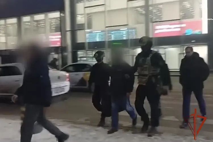 В Новосибирске при поддержке спецназа Росгвардии задержан руководитель филиала института рыбного хозяйства и океанографии