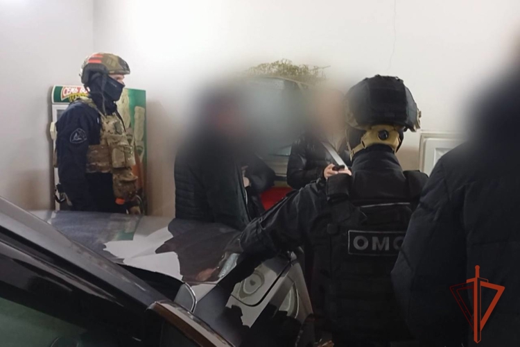 В Новосибирске при содействии ОМОН Росгвардии задержан подозреваемый в организации нелегального промысла водных биоресурсов
