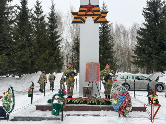 В Новосибирске почтили память погибших военнослужащих отряда специального назначения «Ермак» Сибирского округа Росгвардии