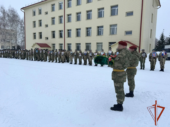 В Новосибирске почтили память погибших военнослужащих отряда специального назначения «Ермак» Сибирского округа Росгвардии