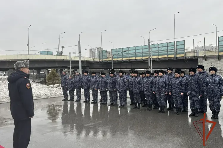  В канун юбилея ведомства в Управлении Росгвардии по Новосибирской области состоялось торжественное построение личного состава 