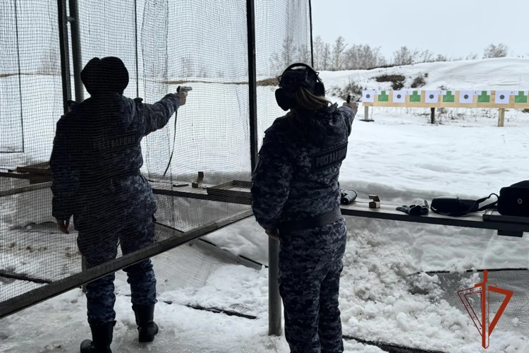 В Управлении Росгвардии по Новосибирской области состоялся чемпионат по стрельбе, приуроченный к 10-летнему юбилею ведомства