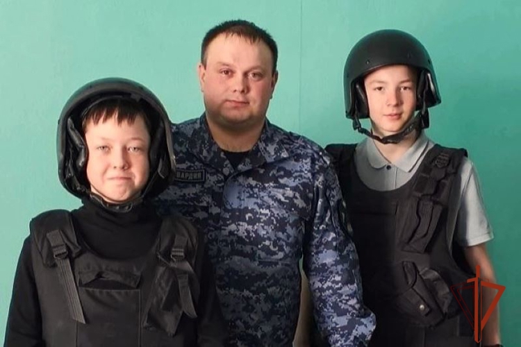 День открытых дверей прошел в Черепановском отделении вневедомственной охраны Росгвардии