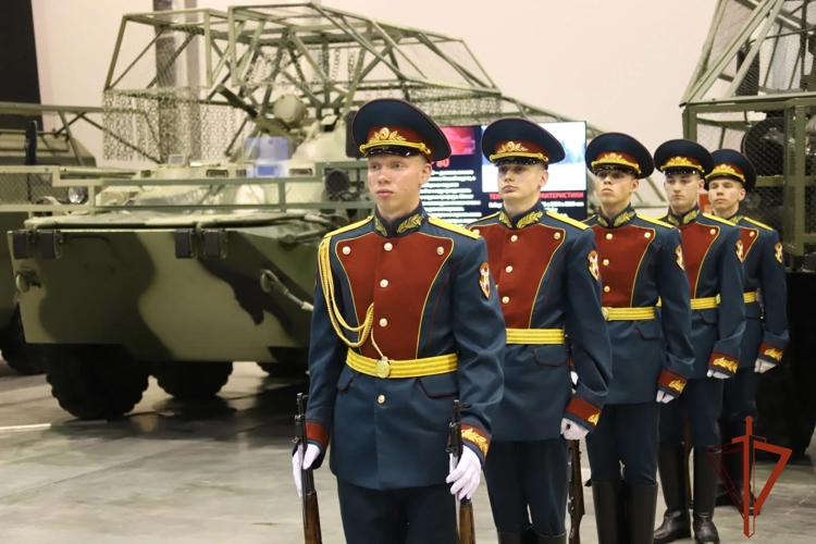 Форум Росгвардии по профессиональной навигации для школьников и молодежи начал работу в Новосибирске