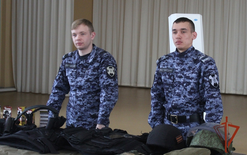 В Новосибирской области сотрудники Росгвардии приняли участие в проведении всероссийской игры «Зарница 2.0»  