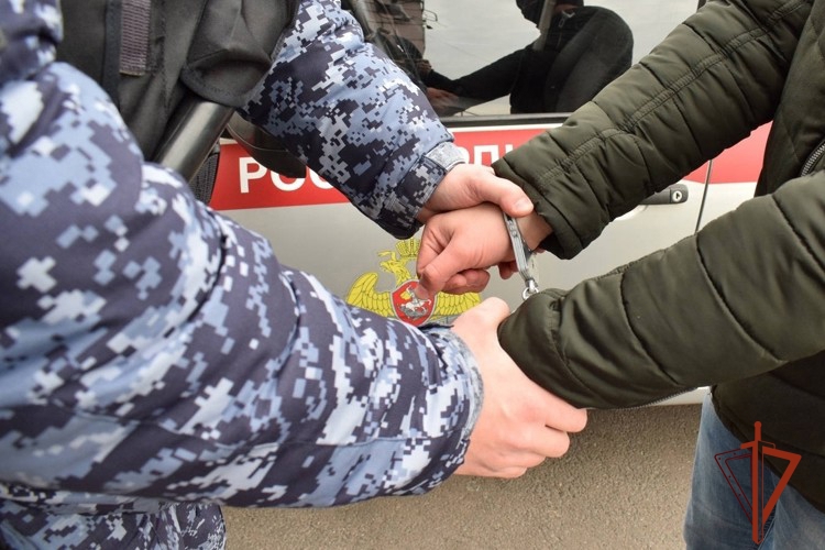 Пропавшего жителя Барнаула задержал в Новосибирске экипаж Росгвардии