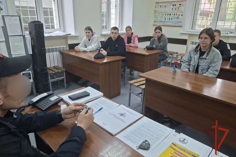 В Новосибирском ОМОН на транспорте «Магистраль» прошел день открытых дверей