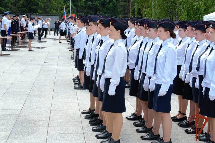 Временно исполняющий обязанности начальника Управления Росгвардии по Новосибирской области принял участие в церемонии приведения к Присяге будущих правоохранителей