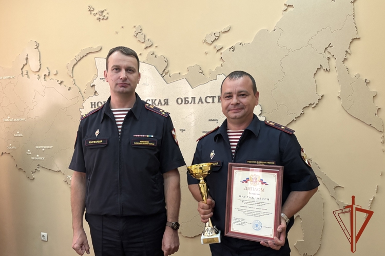 В Новосибирске прошло награждение лучших подразделений вневедомственной охраны Росгвардии за первое полугодие