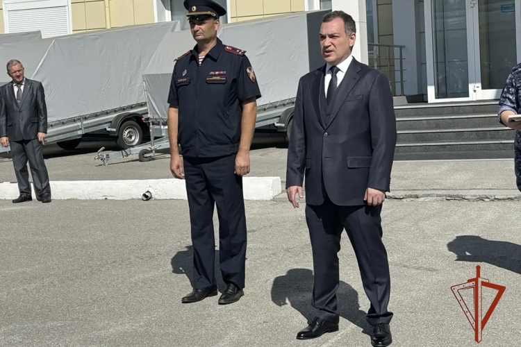 Мэрия Новосибирска подготовила очередную партию военно-технической помощи для бойцов Росгвардии, выполняющих задачи специальной военной операции