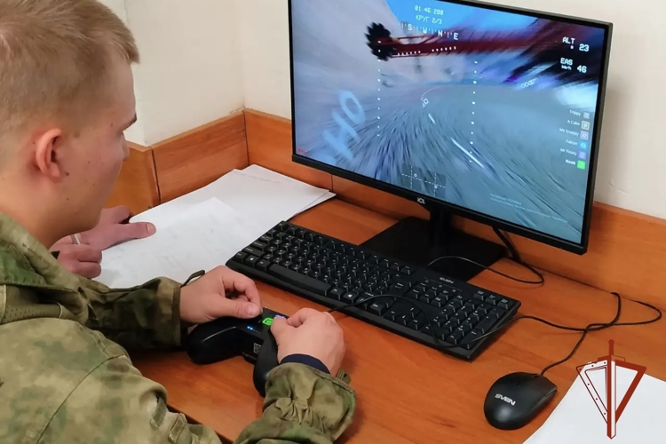 В Новосибирском военном институте Росгвардии прошли соревнования по курсантскому триатлону
