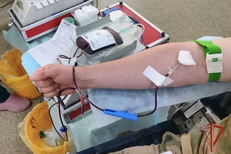 Личный состав Новосибирского военного института Росгвардии присоединился к донорской акции