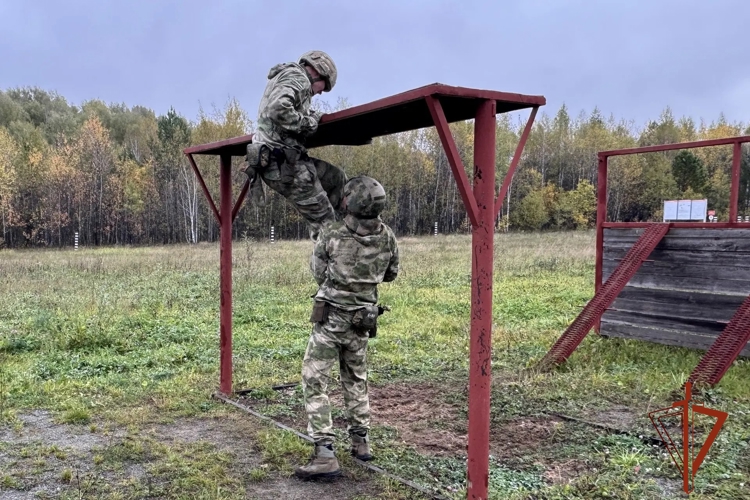 В Новосибирском военном институте Росгвардии прошли соревнования по курсантскому триатлону