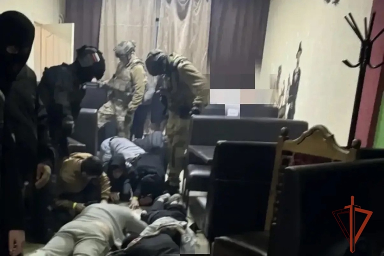 При содействии Росгвардии прошел рейд по соблюдению миграционного законодательства в Новосибирске (видео)