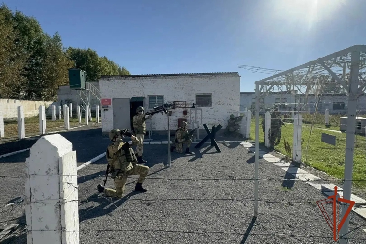 В военном институте прошли занятия по отработке действий при защите важных государственных объектов 