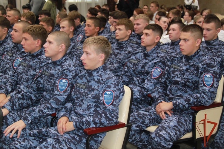 В Новосибирском кооперативном техникуме имени А.Н. Косыгина набрана первая профильная группа вневедомственной охраны Росгвардии