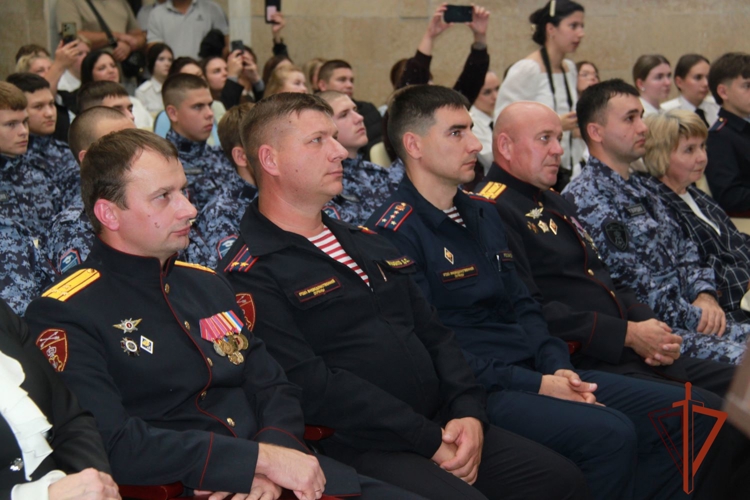 В Новосибирском кооперативном техникуме имени А.Н. Косыгина набрана первая профильная группа вневедомственной охраны Росгвардии