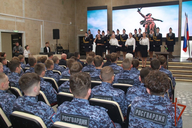 В Новосибирском кооперативном техникуме имени А.Н. Косыгина набрана первая профильная группа вневедомственной охраны Росгвардии