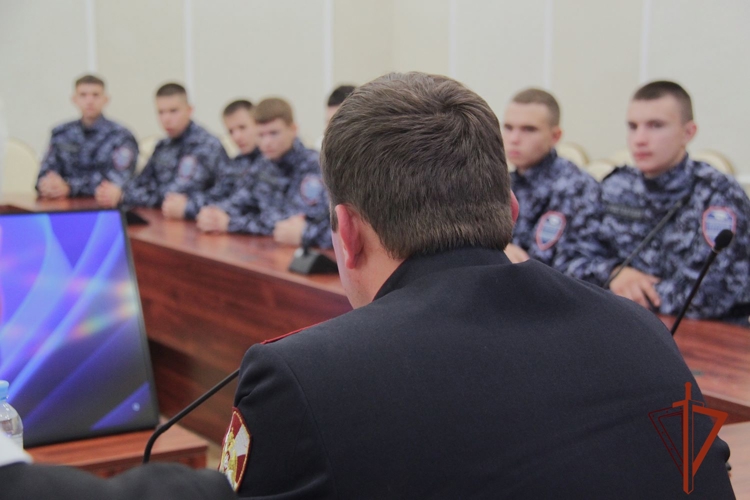 В Новосибирском кооперативном техникуме имени А.Н. Косыгина набрана первая профильная группа вневедомственной охраны Росгвардии