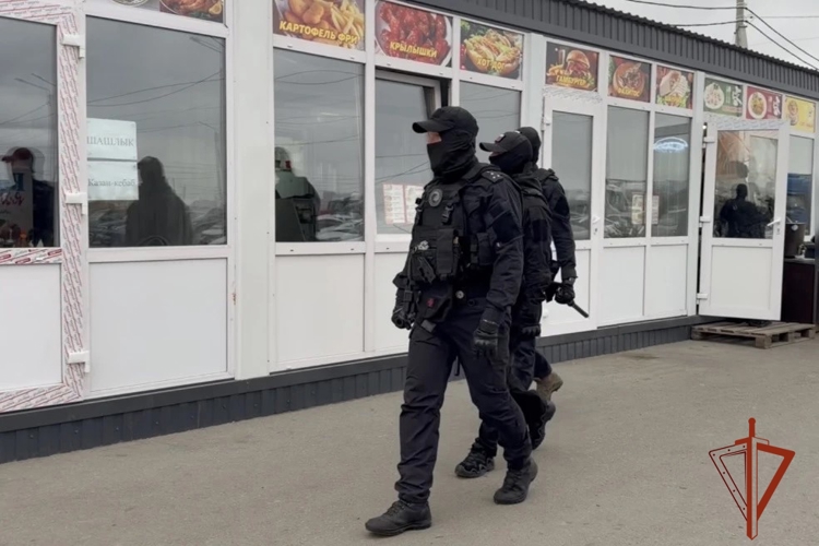 В Новосибирской области при участии Росгвардии проходят рейды по выявлению нарушений в сфере миграции «Нелегал-2026» 