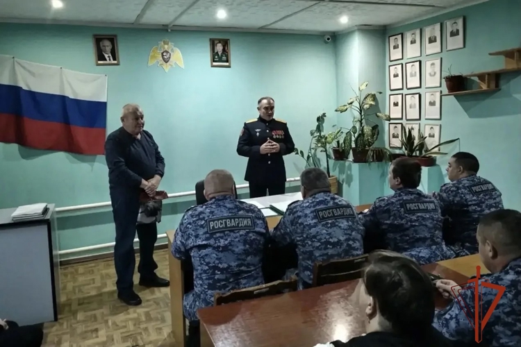 В подразделениях вневедомственной охраны Росгвардии по Новосибирской области состоялись мероприятия, посвященные дню образования службы