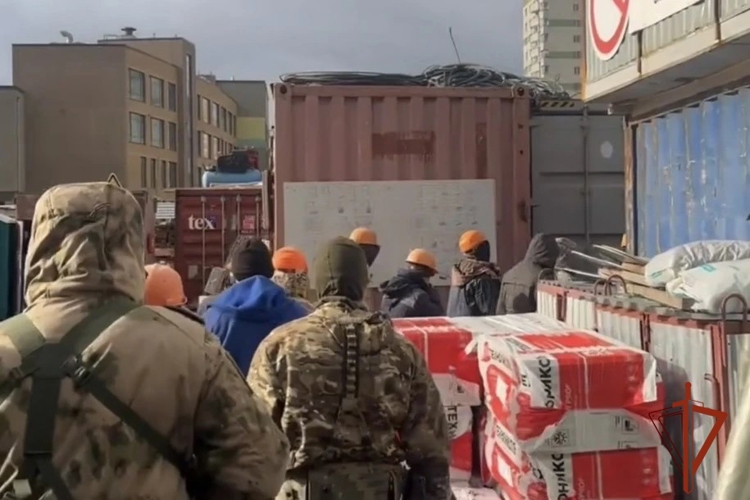 В Новосибирской области при участии Росгвардии проходят рейды по выявлению нарушений в сфере миграции «Нелегал-2026» 