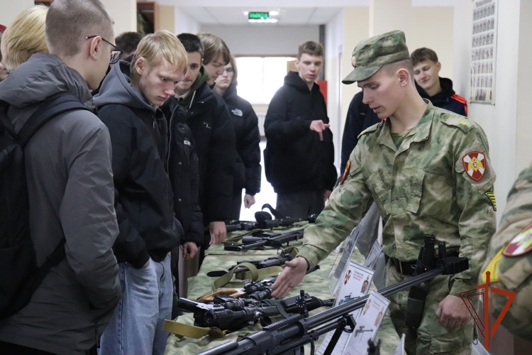 В Новосибирском военном институте прошел День открытых дверей